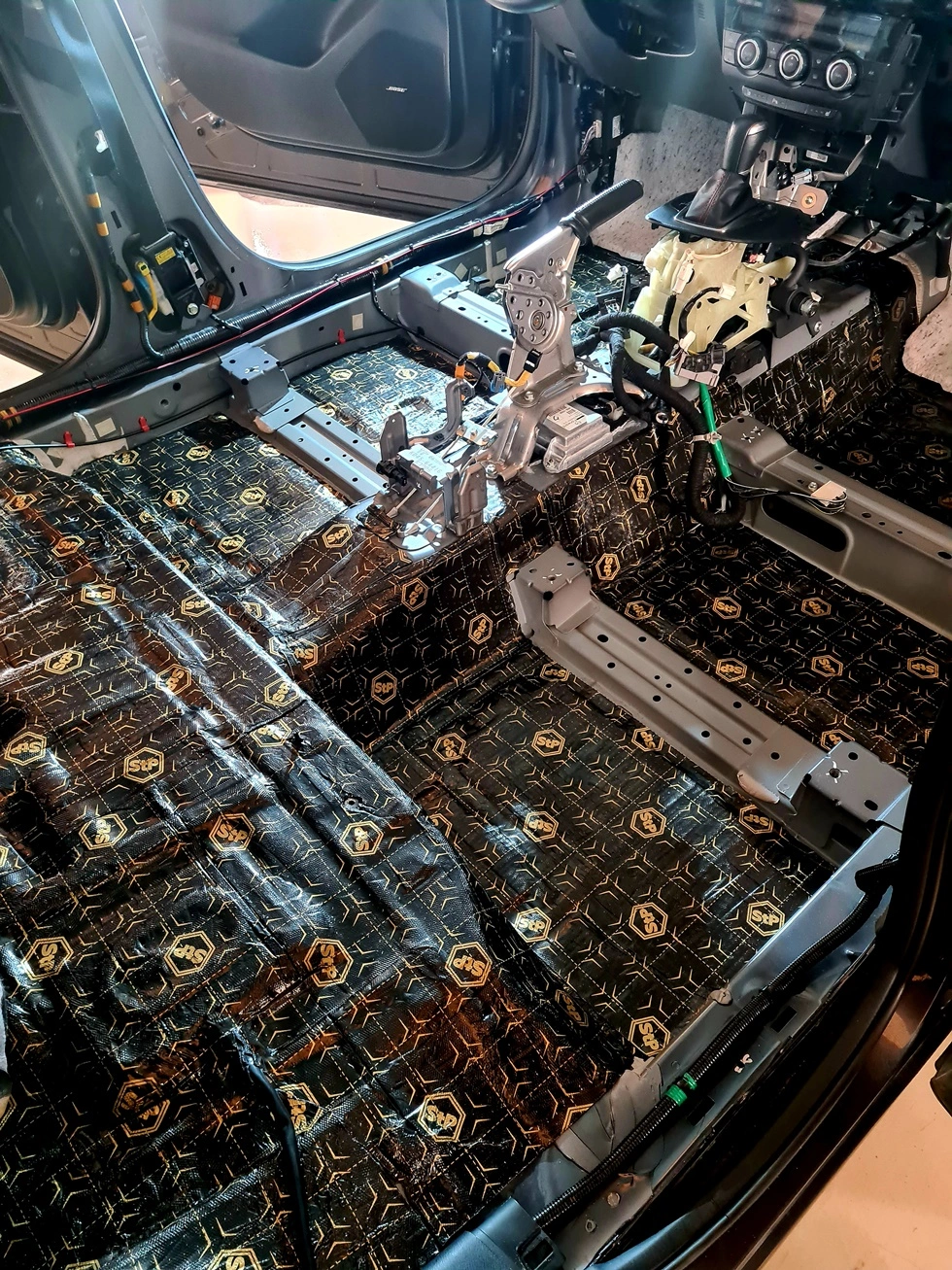 Wyciszenie podłogi Mazda CX5 Wyciszenie podłogi Mazda CX5