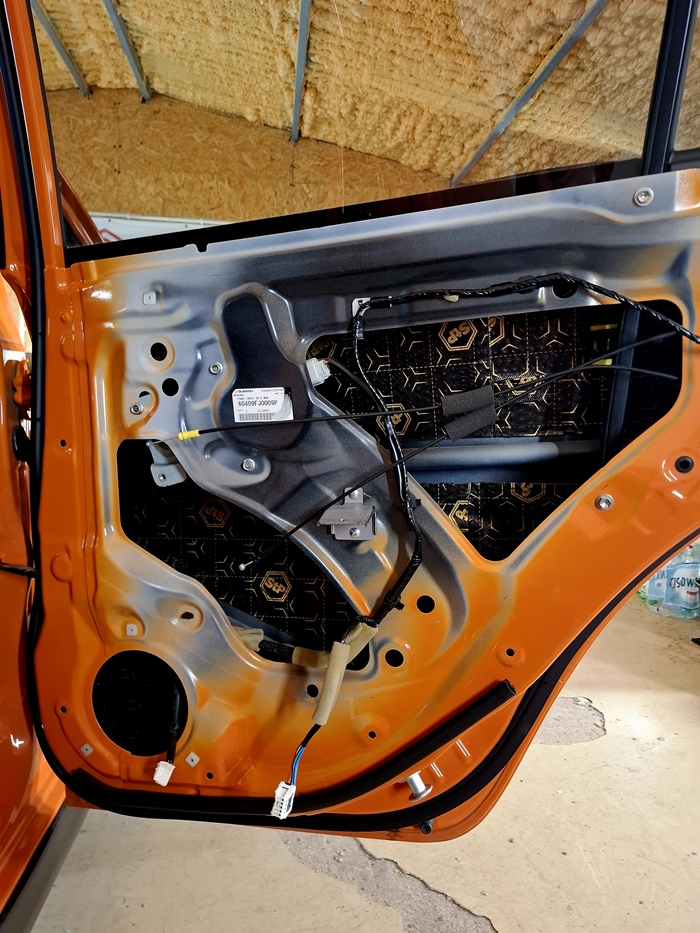 Subaru XV wygłuszanie drzwi Subaru XV wygłuszanie drzwi