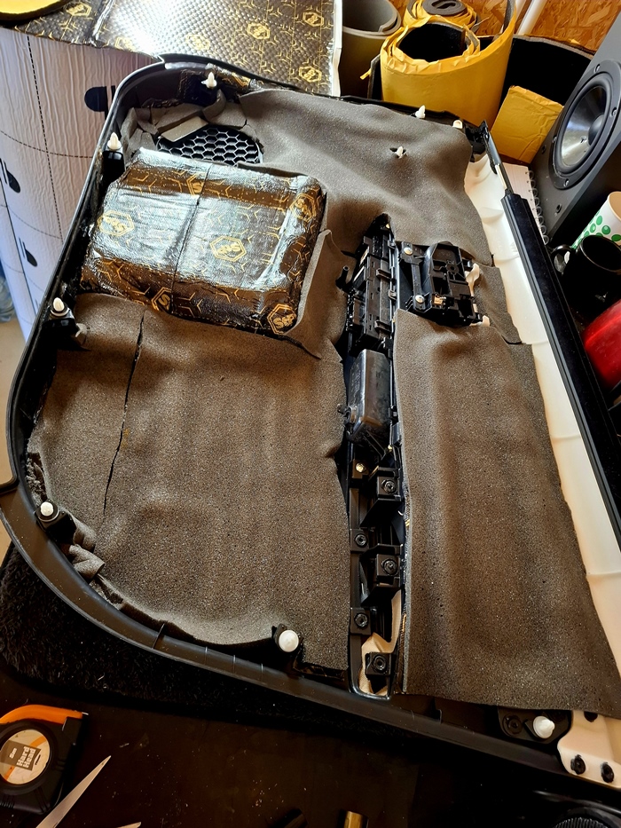 Subaru XV wygłuszanie drzwi Subaru XV wygłuszanie drzwi