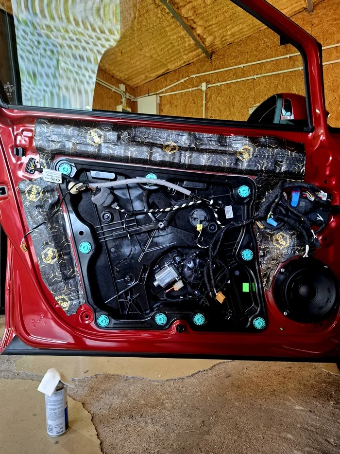 Wygłuszanie drzwi VW Golf śląskie Wygłuszanie drzwi VW Golf śląskie
