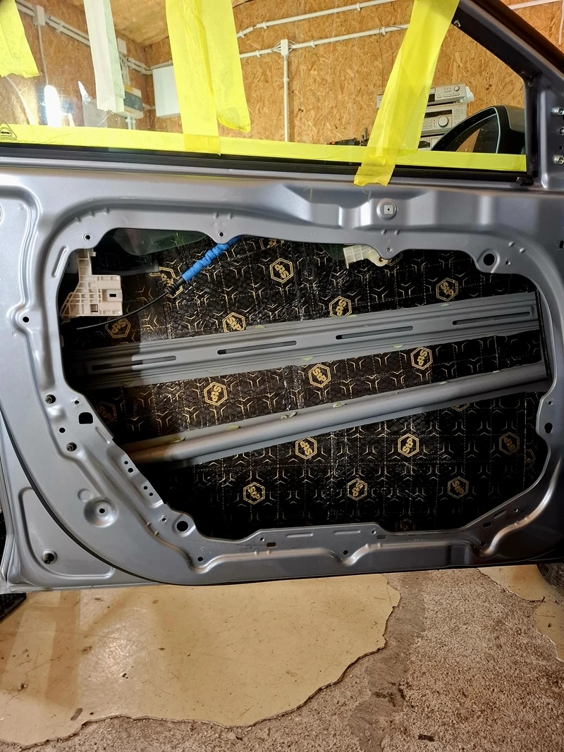 Kia XCeed wyciszenie drzwi