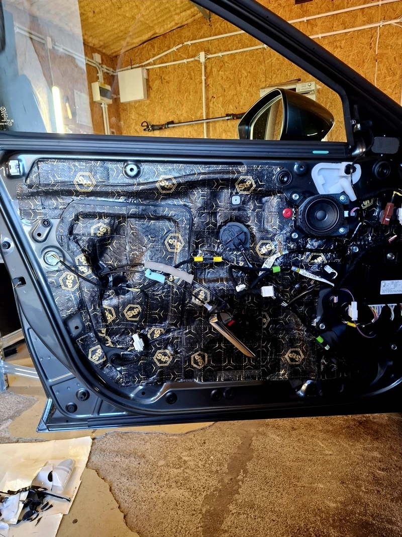 Wygłuszenie drzwi Mazda 3 Zabrze