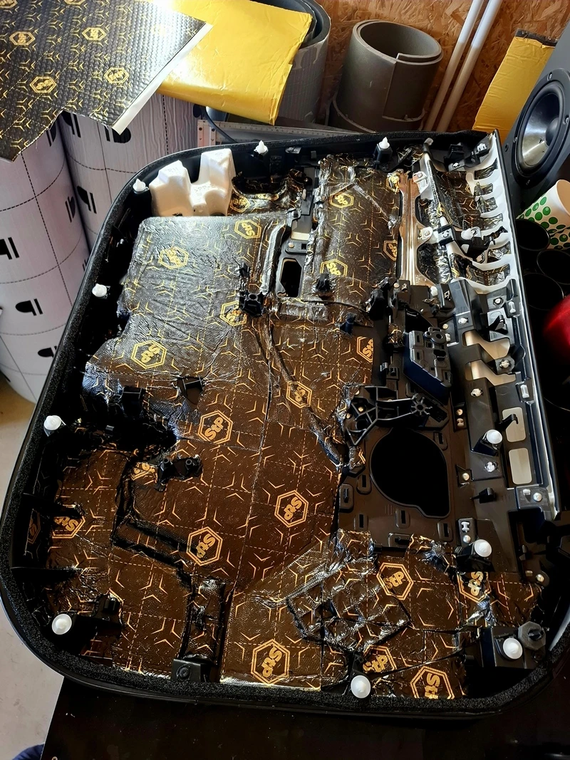 wyciszenie drzwi Mazda 3 Zabrze